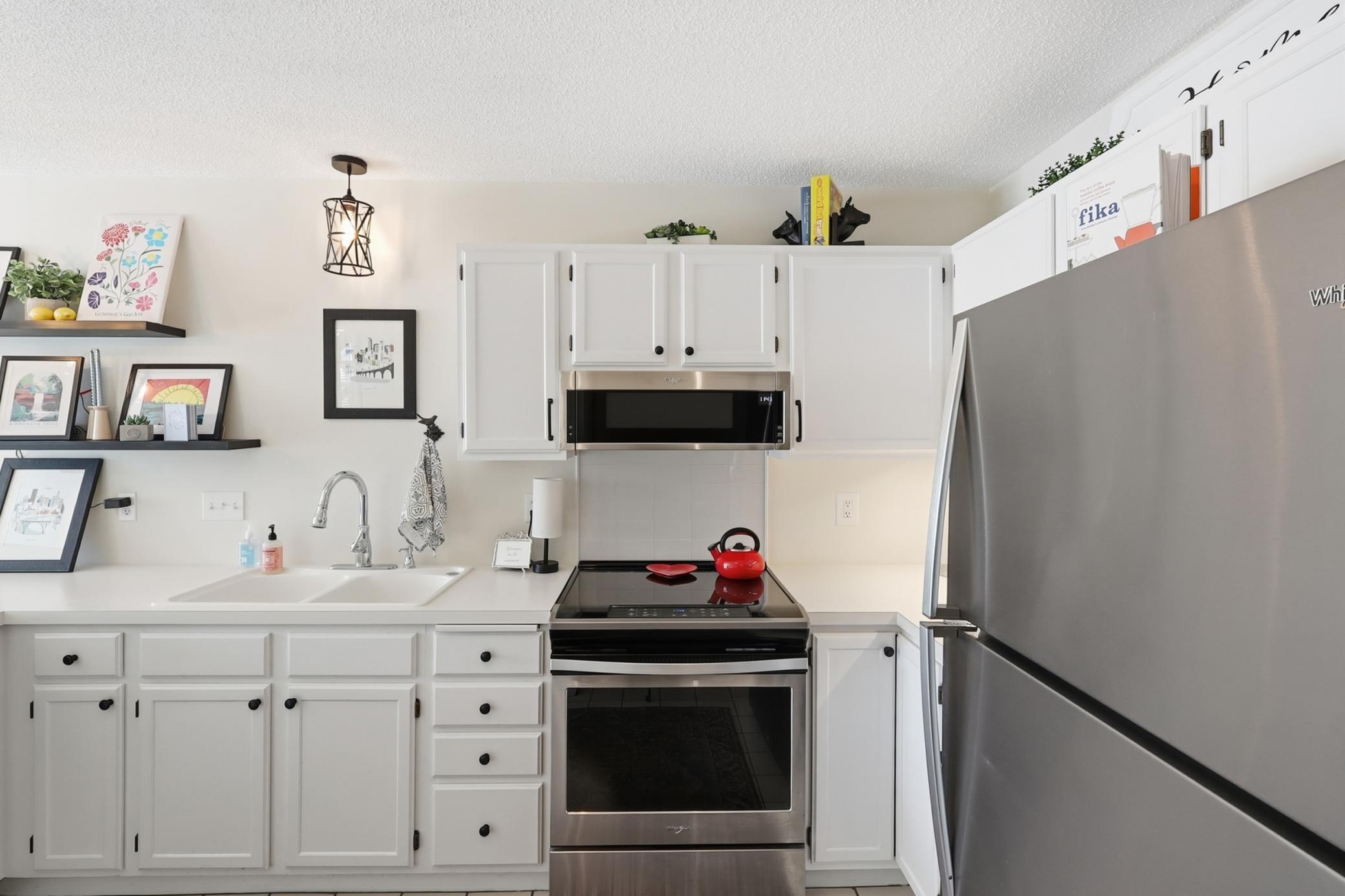 8487 Corcoran Path, Unit 61 Inver Grove Heights, MN 55076 - Photo 9 of 35