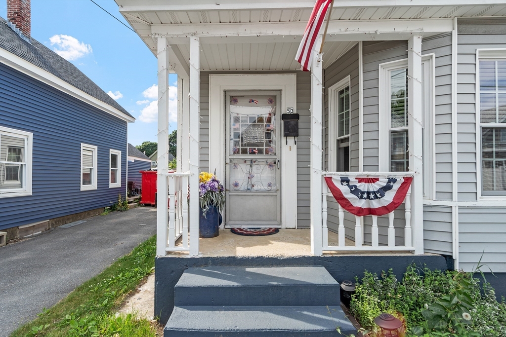 53 Corbett Street Lowell, MA 01852 - Photo 4 of 33