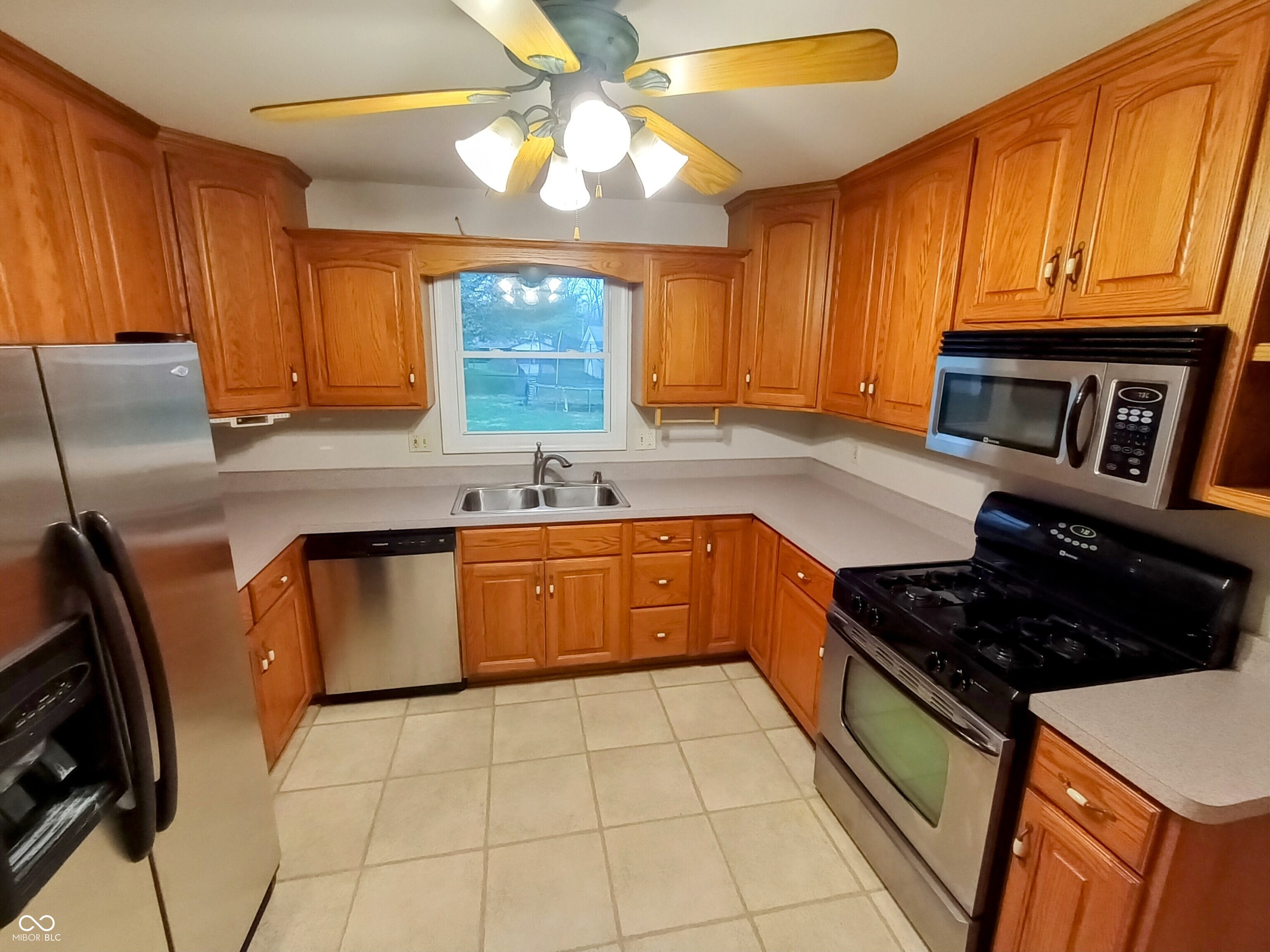 951 Apple Valley Road Greenwood, IN 46142 - Photo 27 of 42 Gallery Image 27