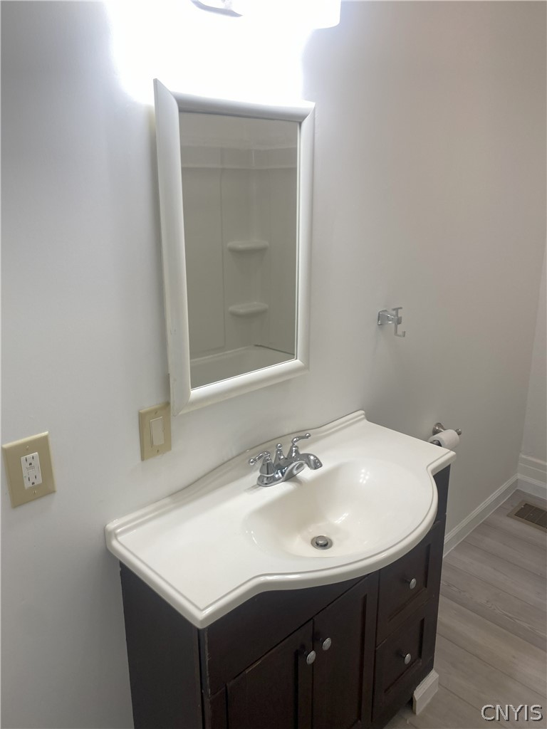 2407 Lodi Street Syracuse, NY 13208 - Photo 11 of 41