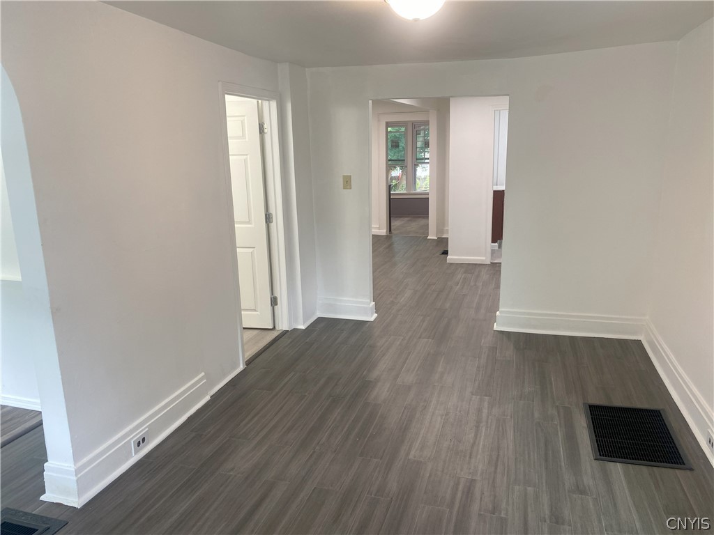2407 Lodi Street Syracuse, NY 13208 - Photo 12 of 41