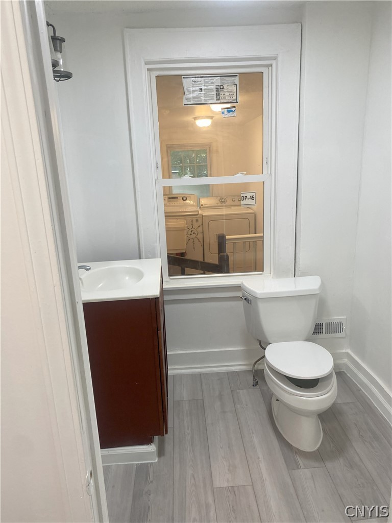 2407 Lodi Street Syracuse, NY 13208 - Photo 13 of 41