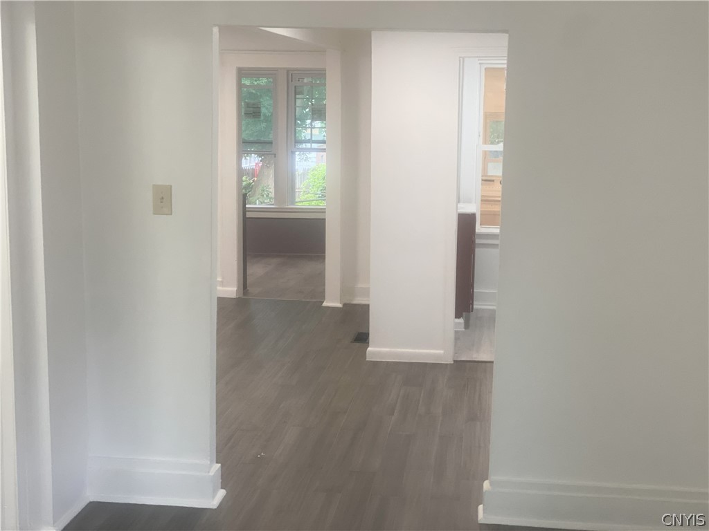 2407 Lodi Street Syracuse, NY 13208 - Photo 14 of 41
