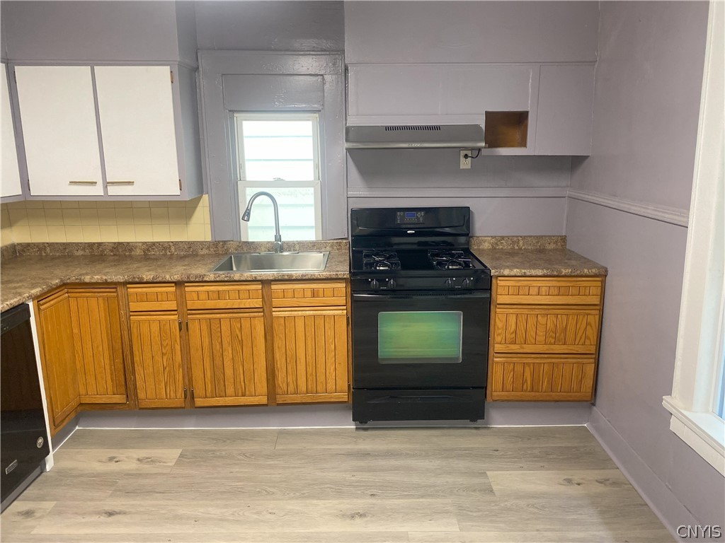 2407 Lodi Street Syracuse, NY 13208 - Photo 17 of 41