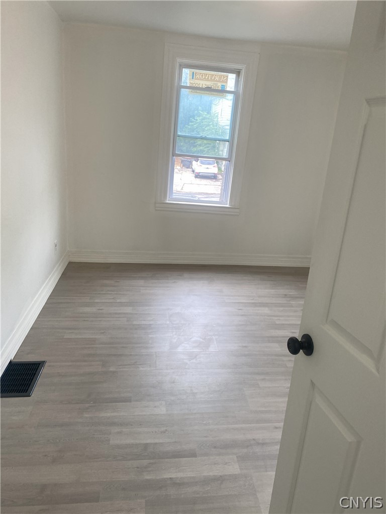 2407 Lodi Street Syracuse, NY 13208 - Photo 26 of 41