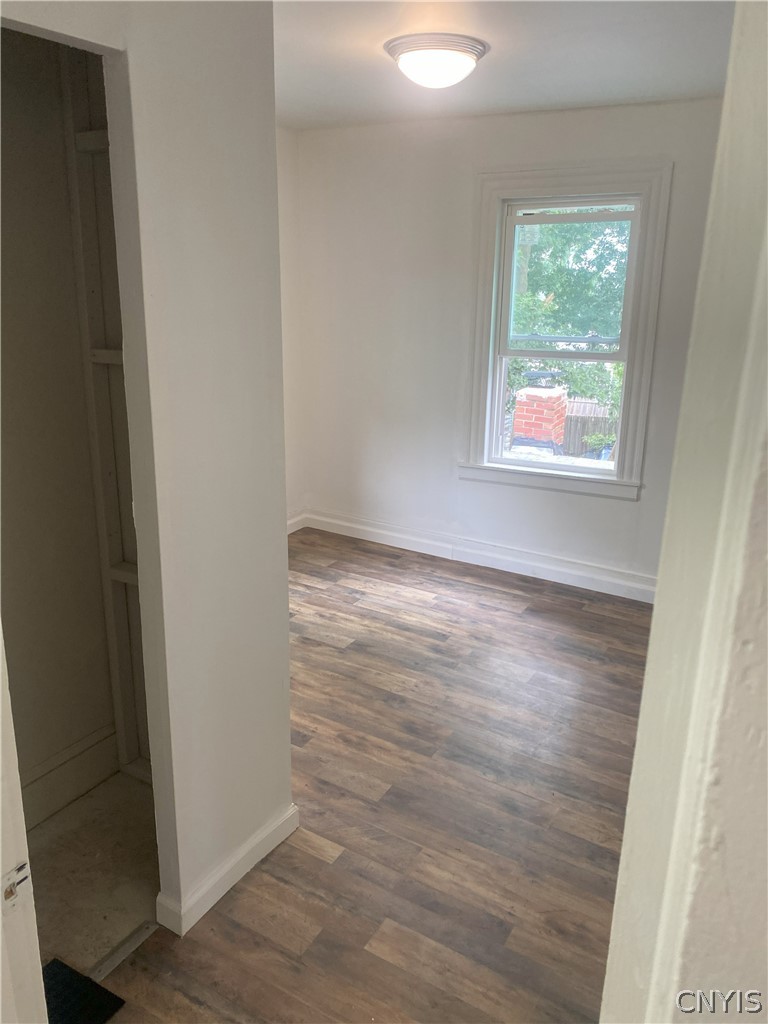 2407 Lodi Street Syracuse, NY 13208 - Photo 28 of 41