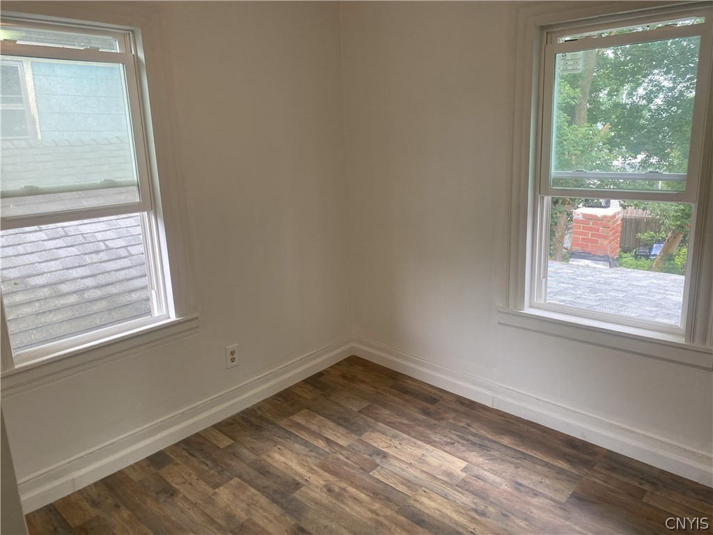 2407 Lodi Street Syracuse, NY 13208 - Photo 29 of 41