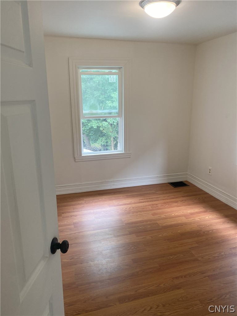 2407 Lodi Street Syracuse, NY 13208 - Photo 30 of 41