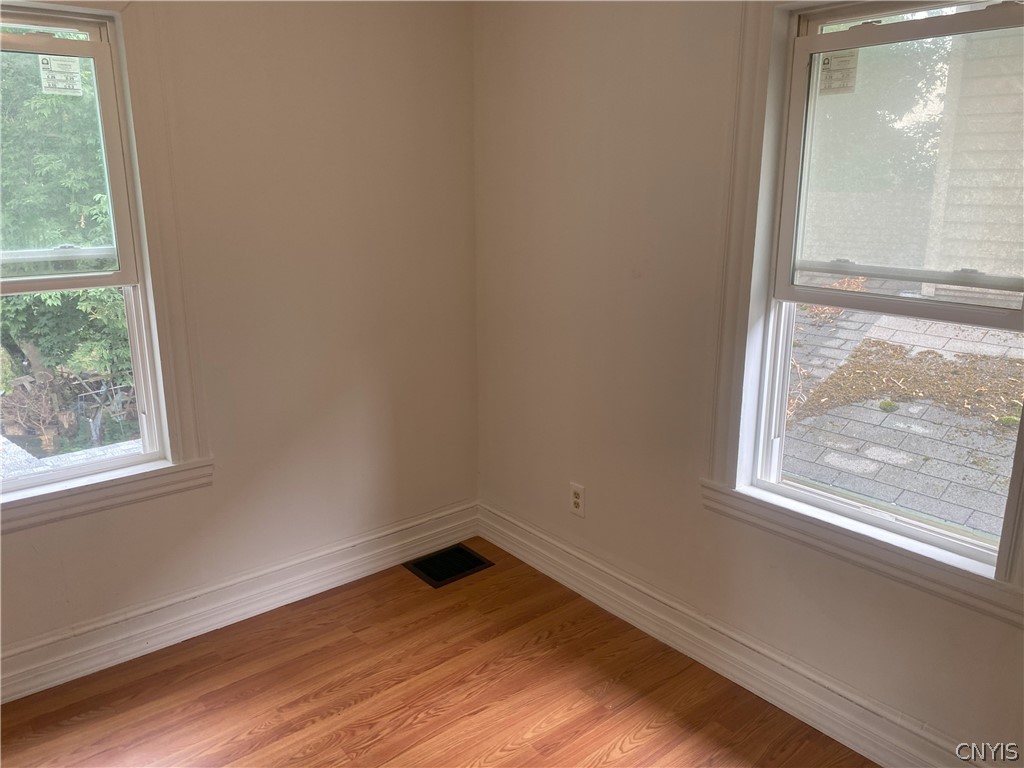 2407 Lodi Street Syracuse, NY 13208 - Photo 31 of 41
