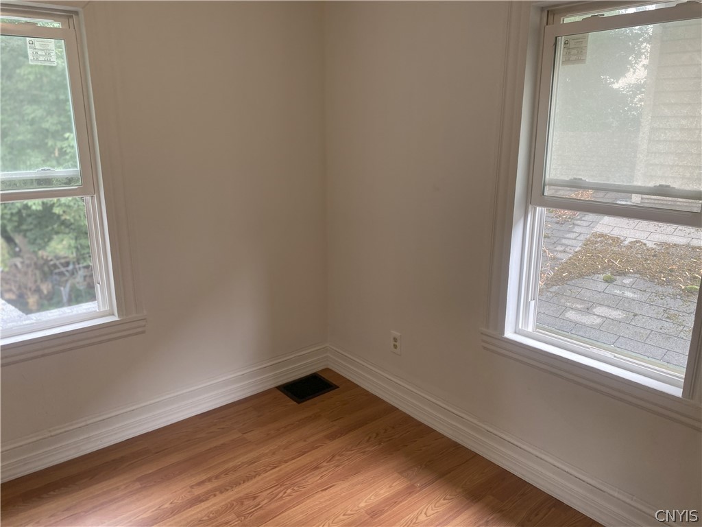 2407 Lodi Street Syracuse, NY 13208 - Photo 35 of 41