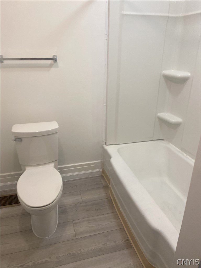 2407 Lodi Street Syracuse, NY 13208 - Photo 9 of 41