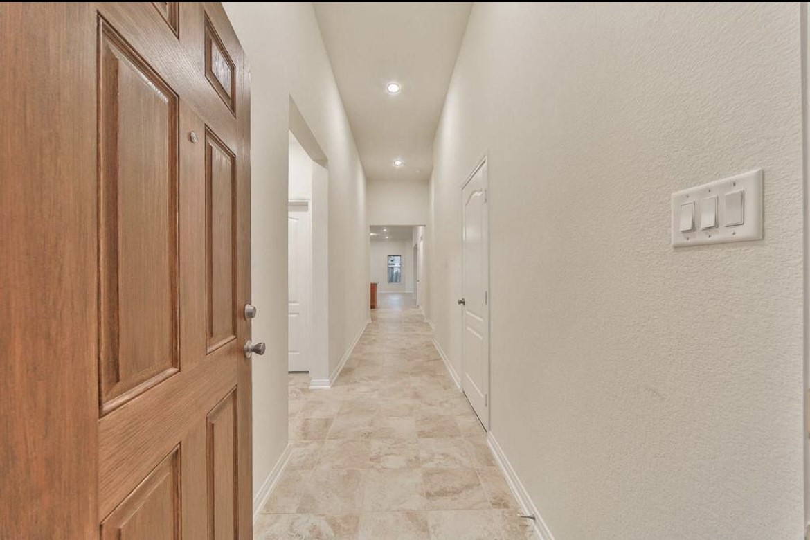 6711 Knoll Spring Way Houston, TX 77084 - Photo 2 of 12