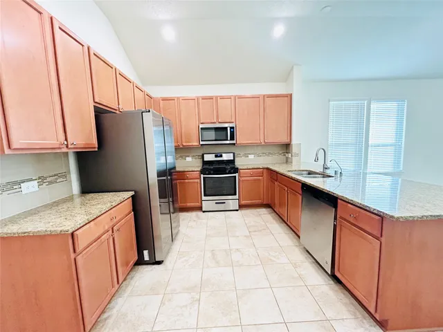 $2,075 | 6711 Knoll Spring Way, Houston, TX 77084