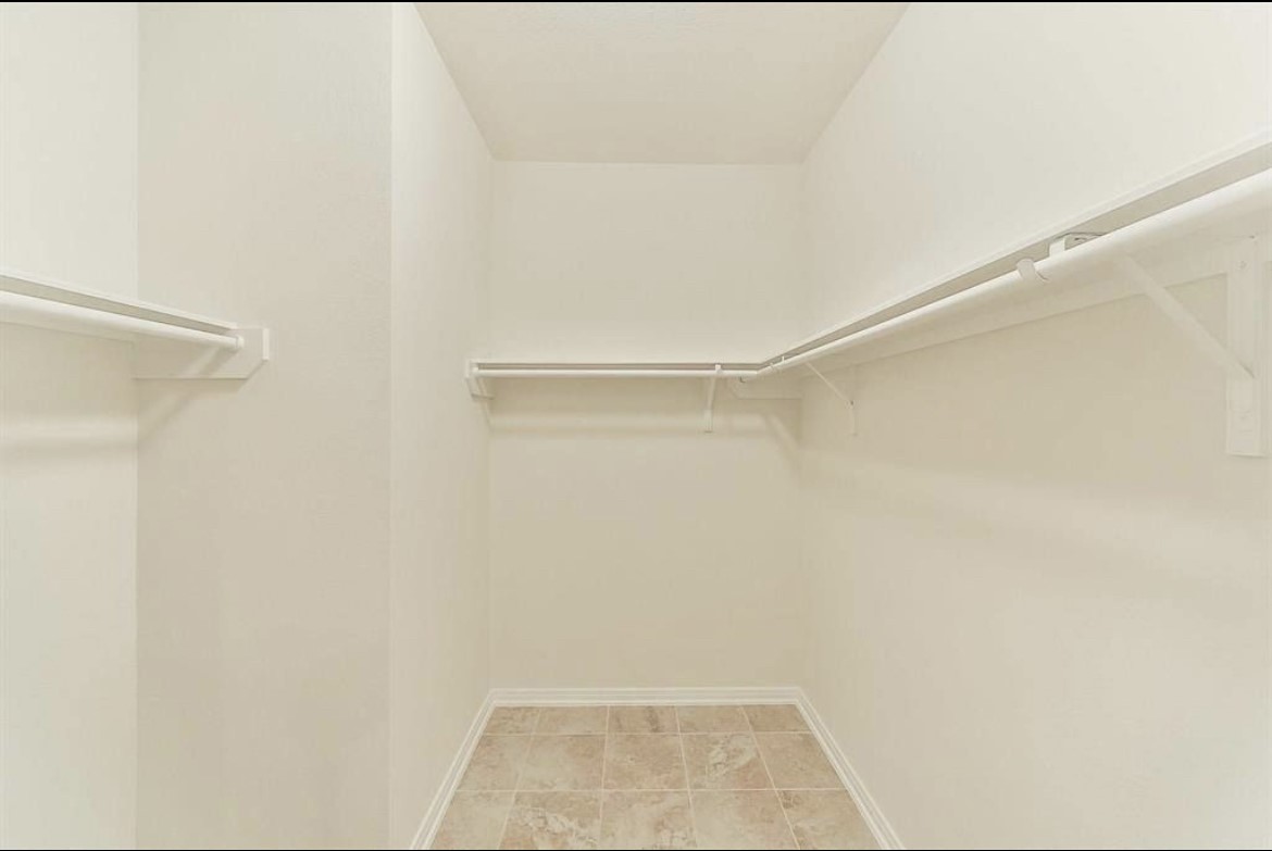 6711 Knoll Spring Way Houston, TX 77084 - Photo 8 of 12