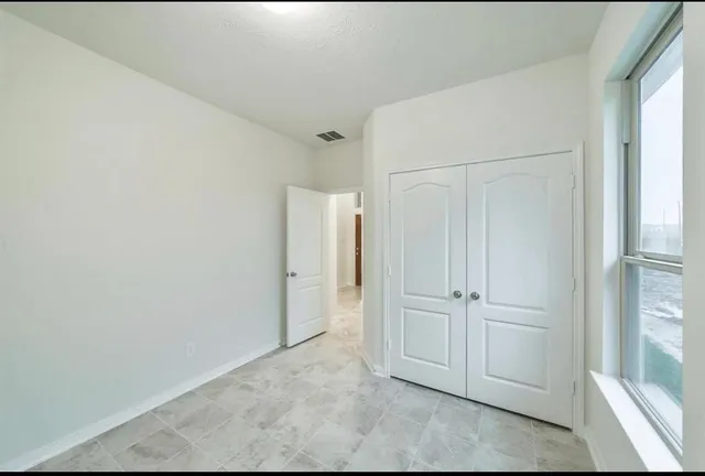 $2,075 | 6711 Knoll Spring Way, Houston, TX 77084