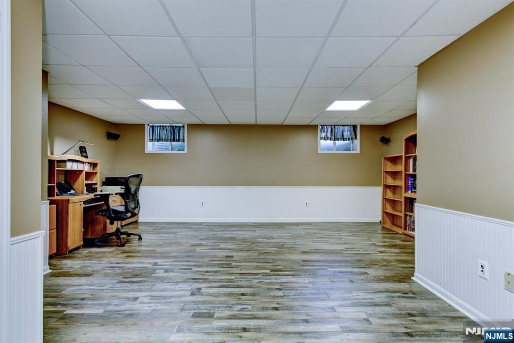 131 Bunker Hill Road Wayne, NJ 07470 - Photo 30 of 45