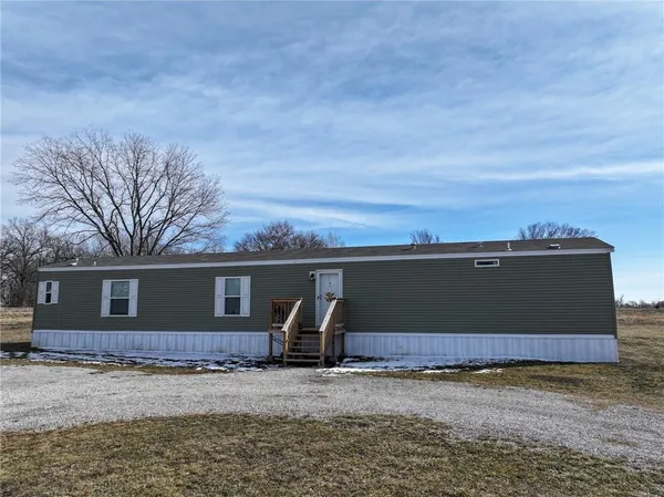 $244,000 | 4162 1st Street, Richards, MO 64778