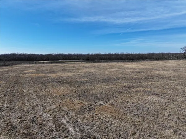 $244,000 | 4162 1st Street, Richards, MO 64778