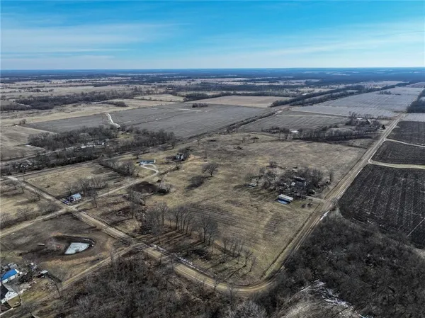 $244,000 | 4162 1st Street, Richards, MO 64778