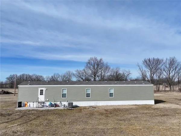 $244,000 | 4162 1st Street, Richards, MO 64778