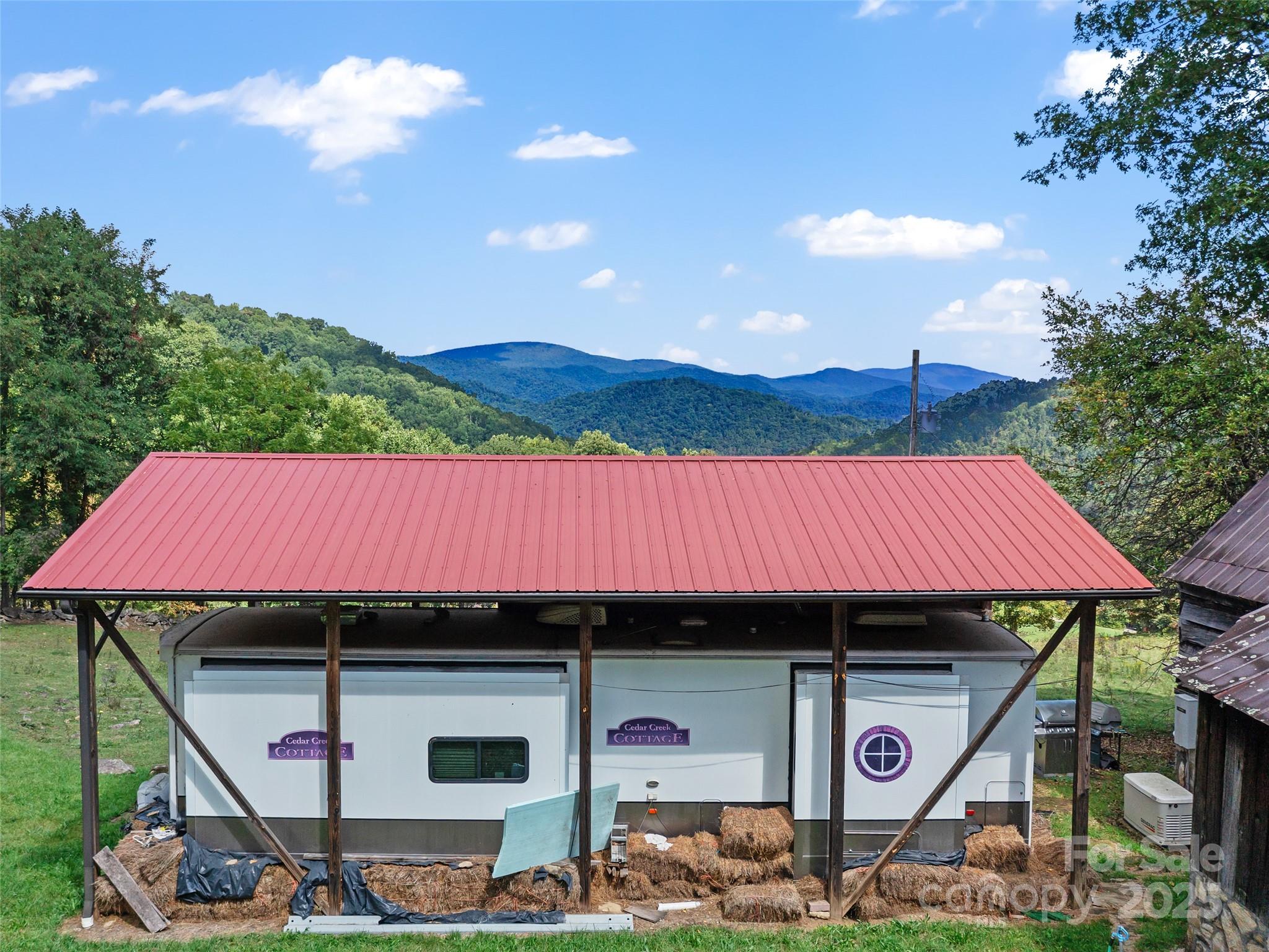 1099 Silas Branch Road Burnsville, NC 28714 - Photo 14 of 30