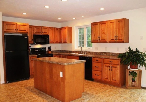 84 Barker Hill Road Townsend, MA 01469 - Photo 4 of 29 Gallery Image 4