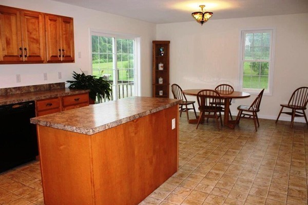 84 Barker Hill Road Townsend, MA 01469 - Photo 5 of 29 Gallery Image 5