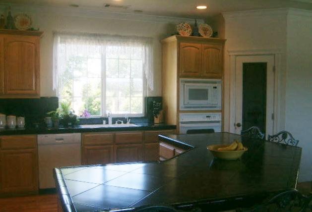 6840 Amber Ridge Drive Anderson, CA 96007 - Photo 6 of 26 kitchen 2
