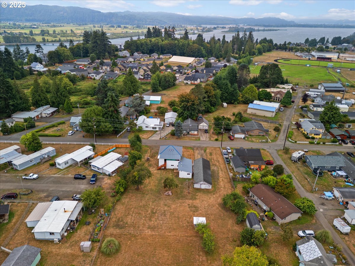 246 Jacobson Road Cathlamet, WA 98612 - Photo 29 of 33 an aerial view of residential houses with outdoor space