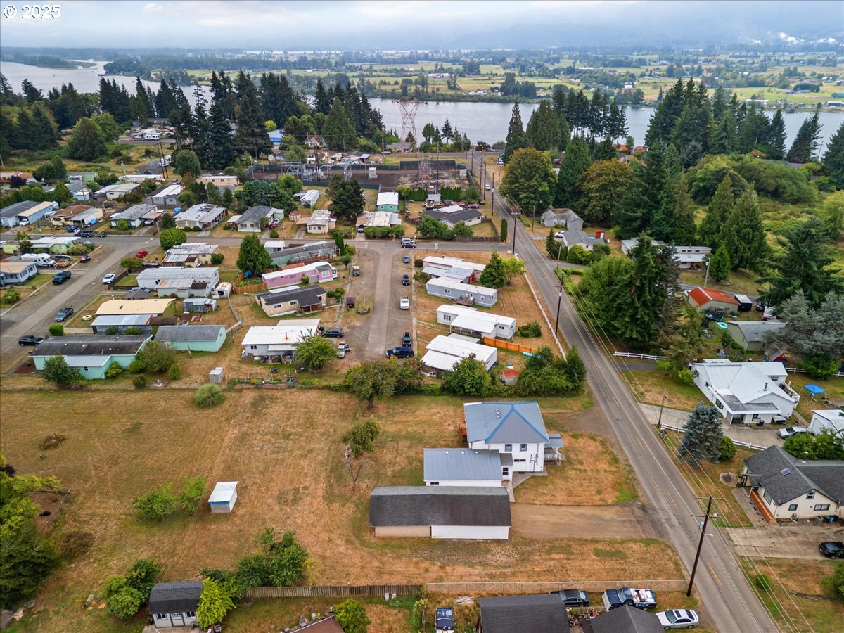 246 Jacobson Road Cathlamet, WA 98612 - Photo 31 of 33 an aerial view of residential houses with outdoor space