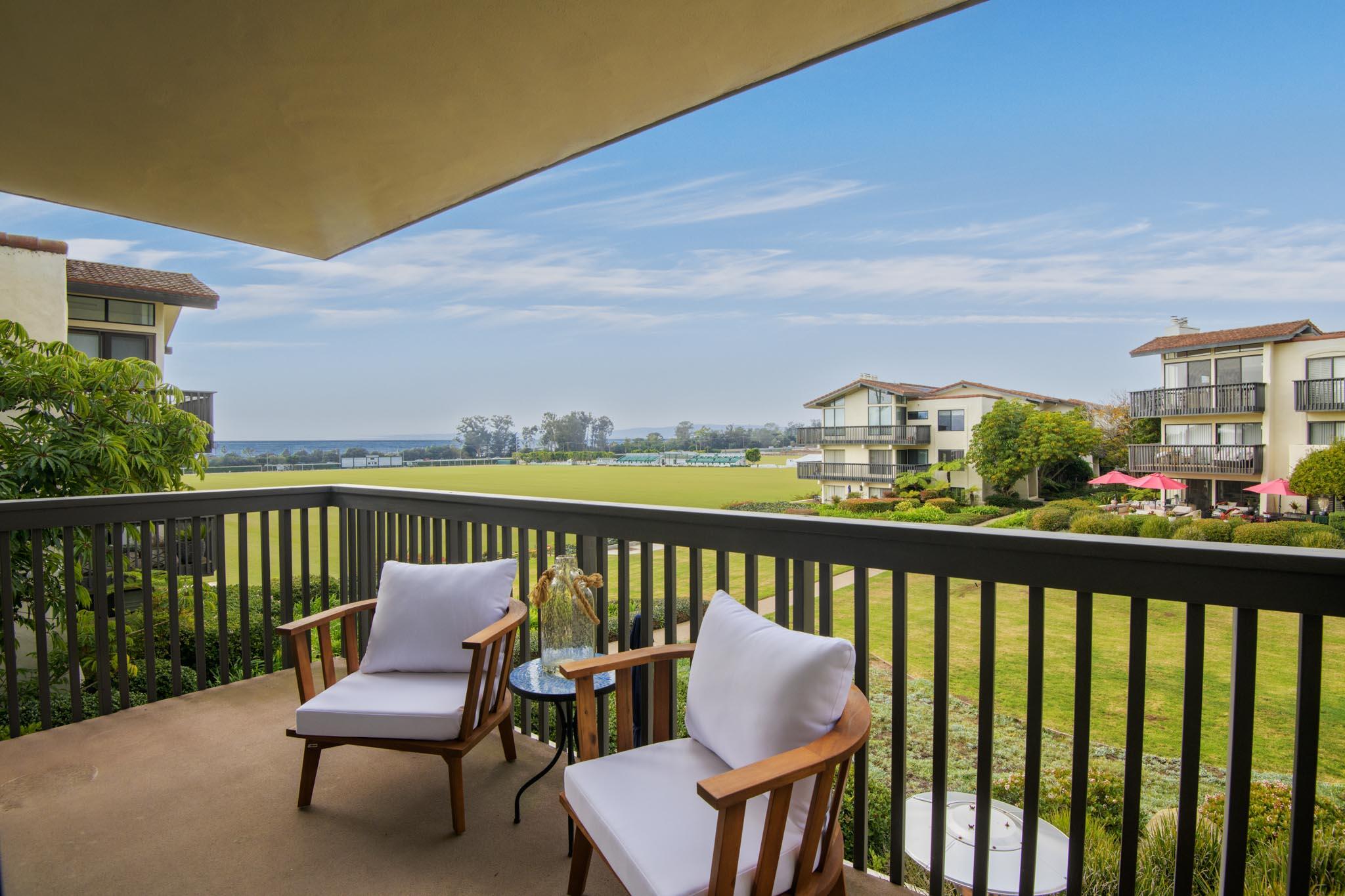 3375 Foothill Road, Unit 221 Carpinteria, CA 93013 - Photo 13 of 22 Living Area Deck