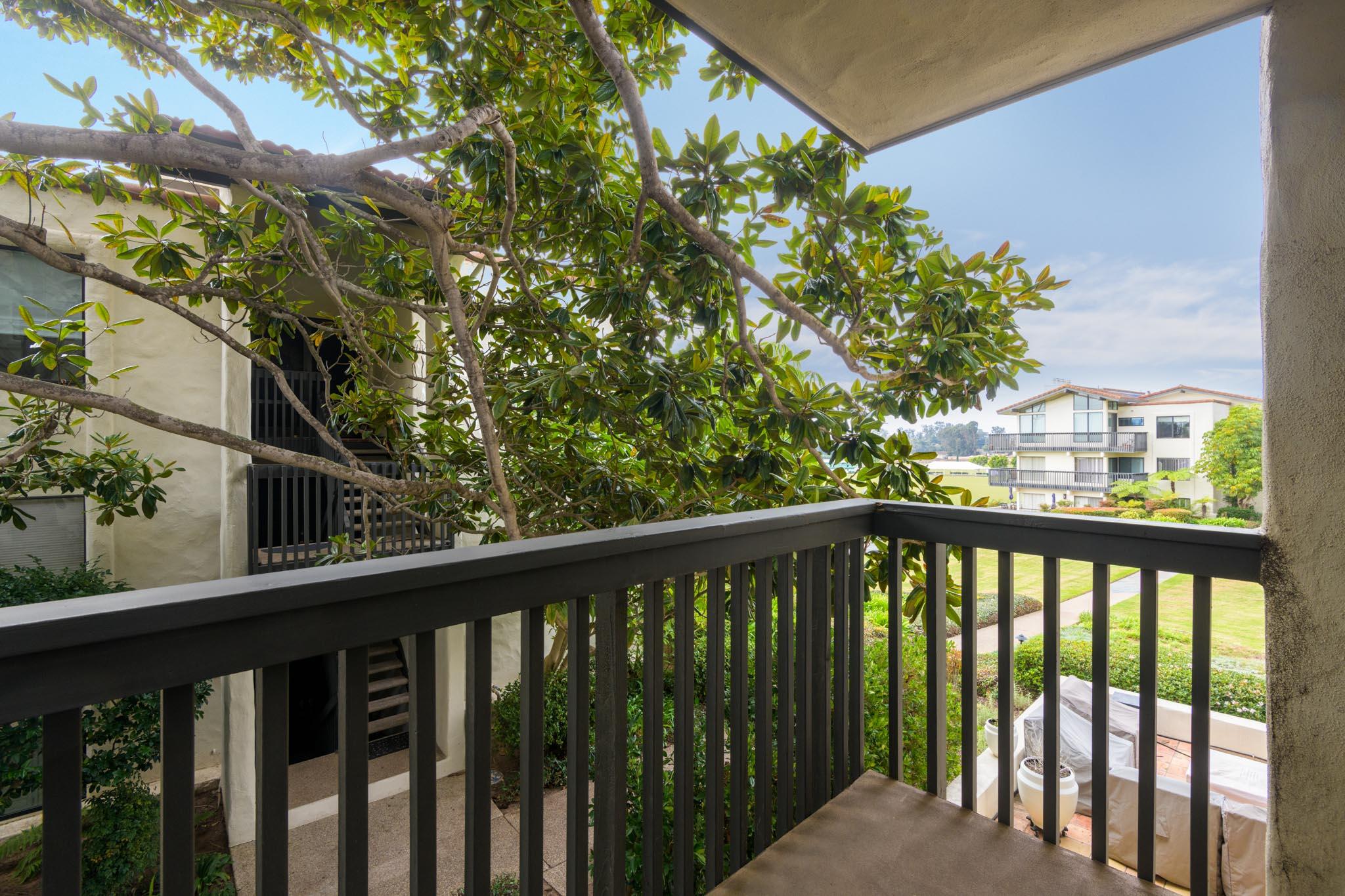 3375 Foothill Road, Unit 221 Carpinteria, CA 93013 - Photo 14 of 22 Dining Area Deck