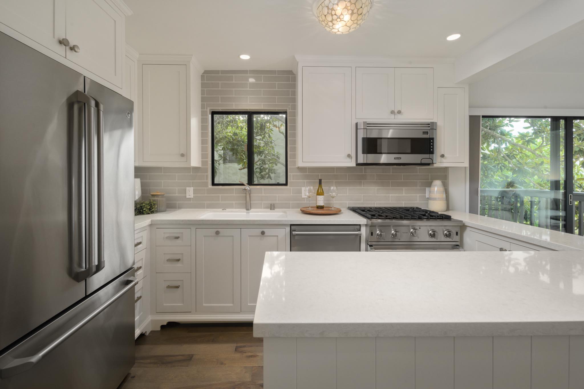 3375 Foothill Road, Unit 221 Carpinteria, CA 93013 - Photo 5 of 22 Kitchen