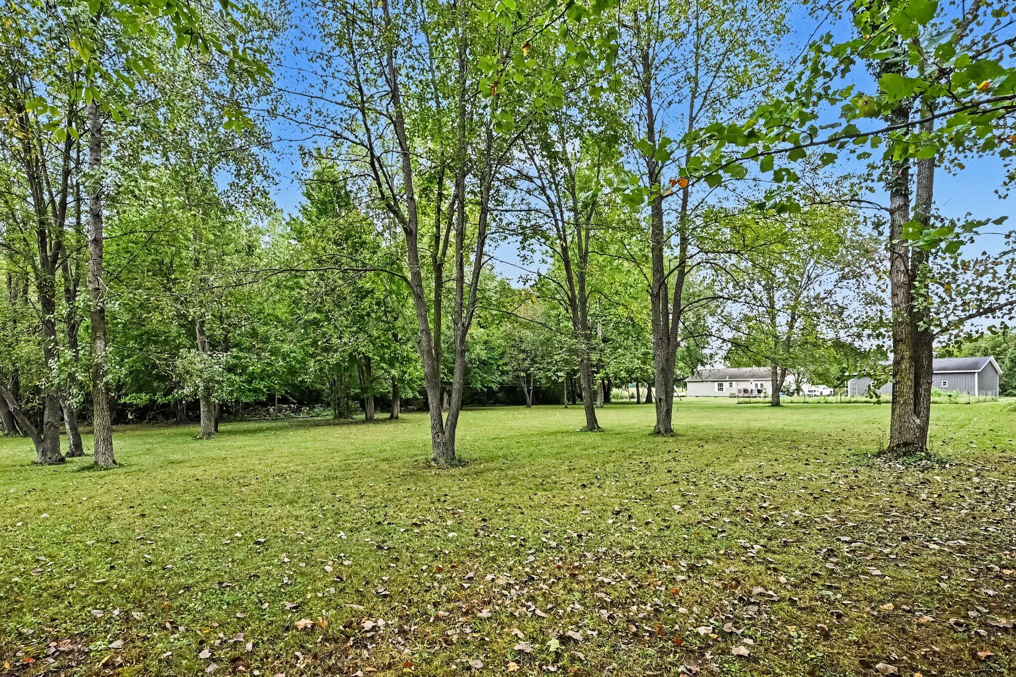 1822 Thomson Road Niles, MI 49120 - Photo 32 of 36 033_file_4633