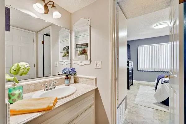 $470,000 | 259 North Capitol Avenue, Unit 163, San Jose, CA 95127