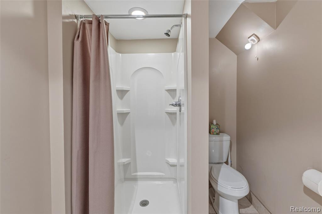 1028 Chesapeake Rochester Hills, MI 48307 - Photo 50 of 52