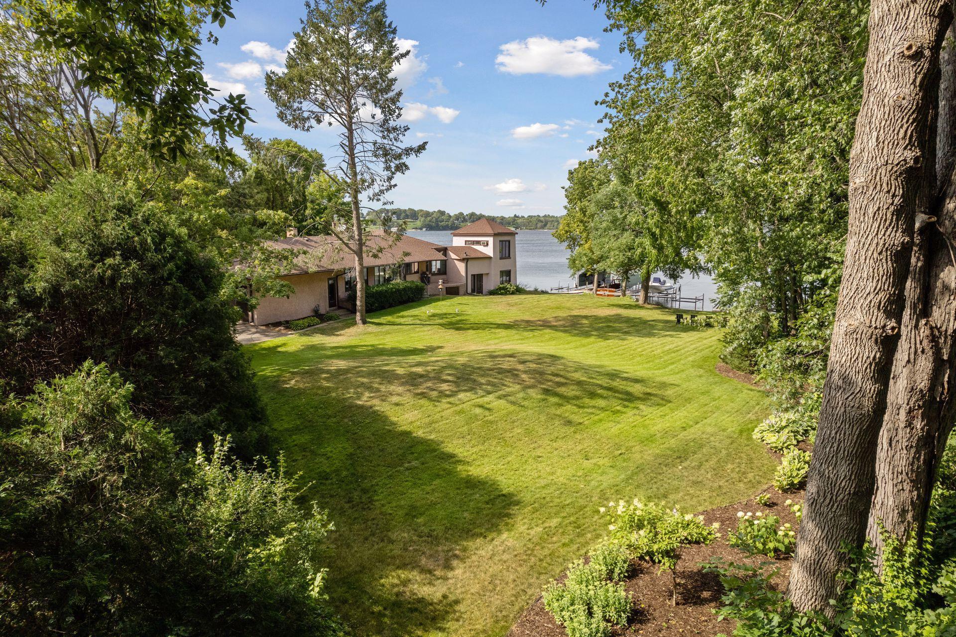 2530 Spirit Knob Road Wayzata, MN 55391 - Photo 19 of 22 Gallery Image 19