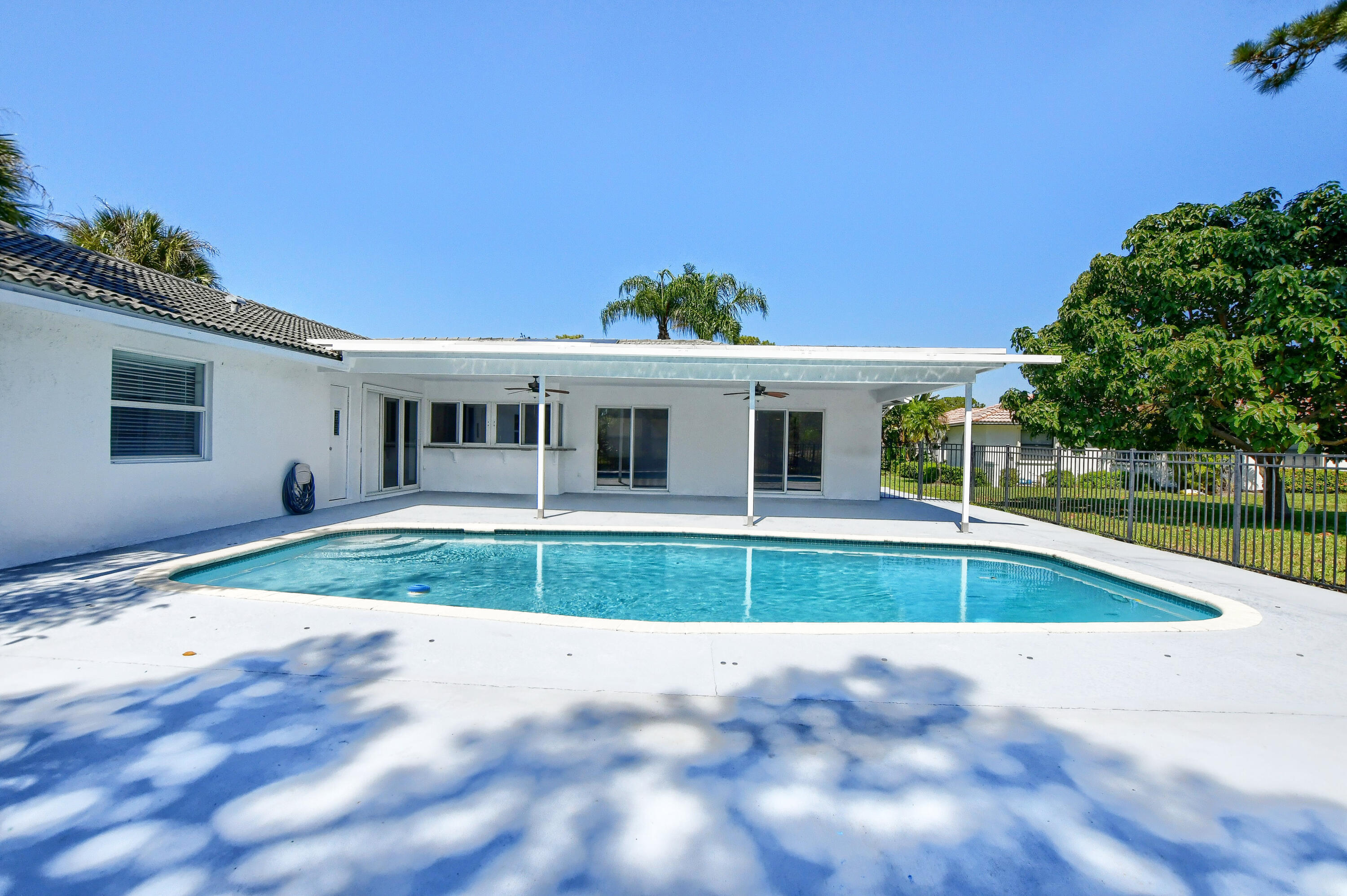 2334 Timbercreek Circle Northwest Boca Raton, FL 33431 - Photo 26 of 53 67_ebf_2000-hdr(5)