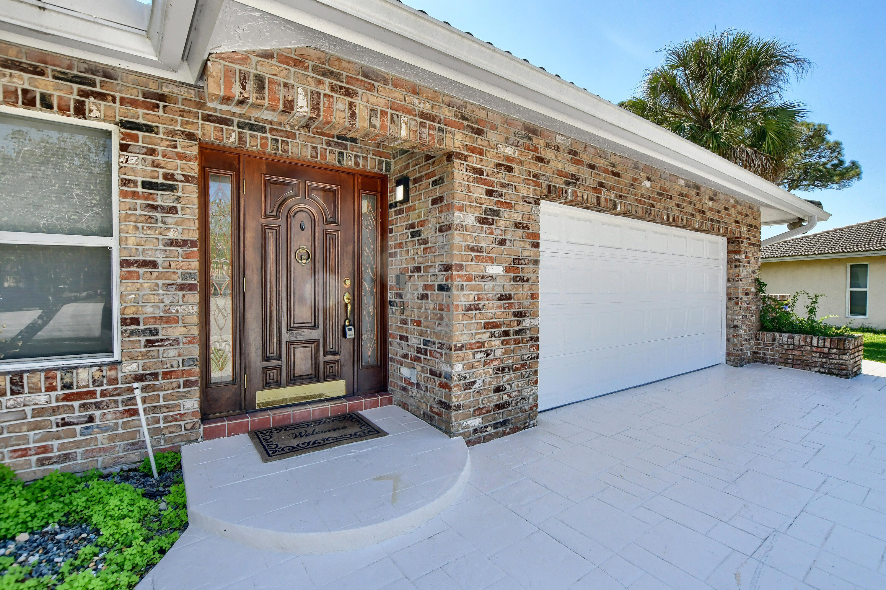 2334 Timbercreek Circle Northwest Boca Raton, FL 33431 - Photo 3 of 53 20_ebf_1780-hdr(5)