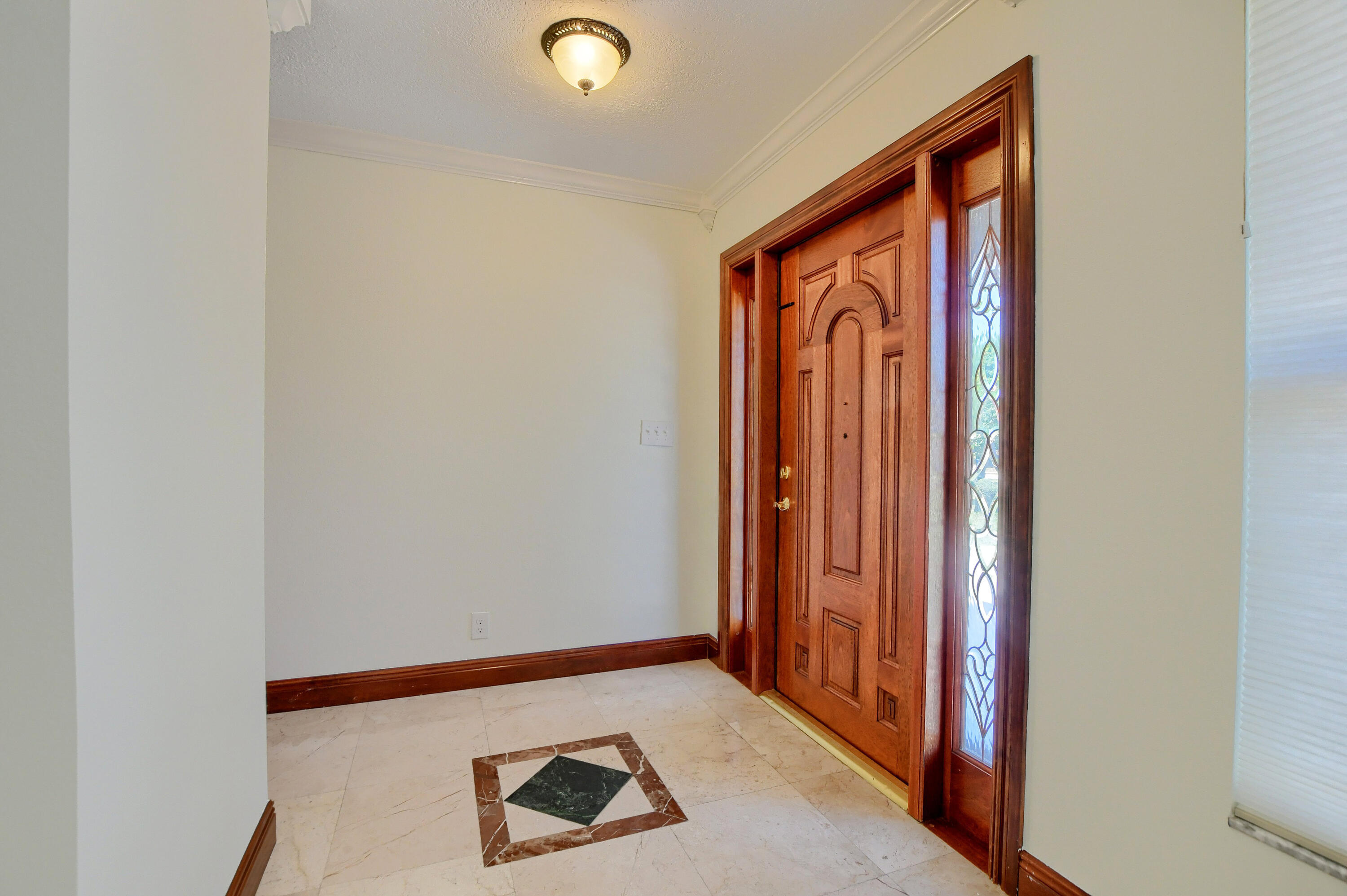 2334 Timbercreek Circle Northwest Boca Raton, FL 33431 - Photo 4 of 53 Entrance