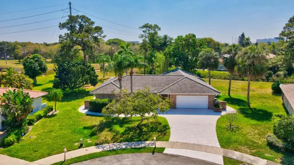 $1,296,000 | 2334 Timbercreek Circle Northwest, Boca Raton, FL 33431