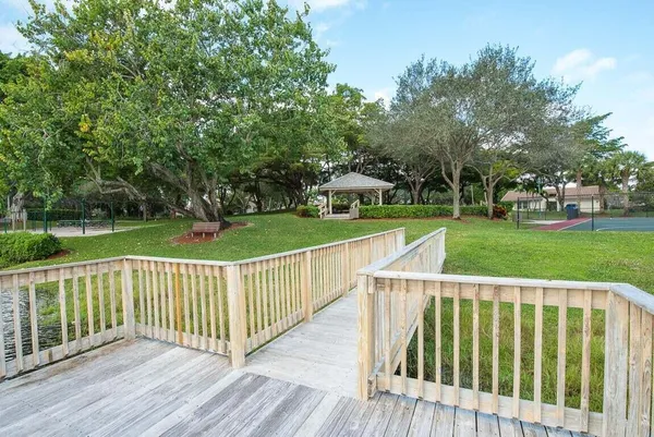 $1,296,000 | 2334 Timbercreek Circle Northwest, Boca Raton, FL 33431