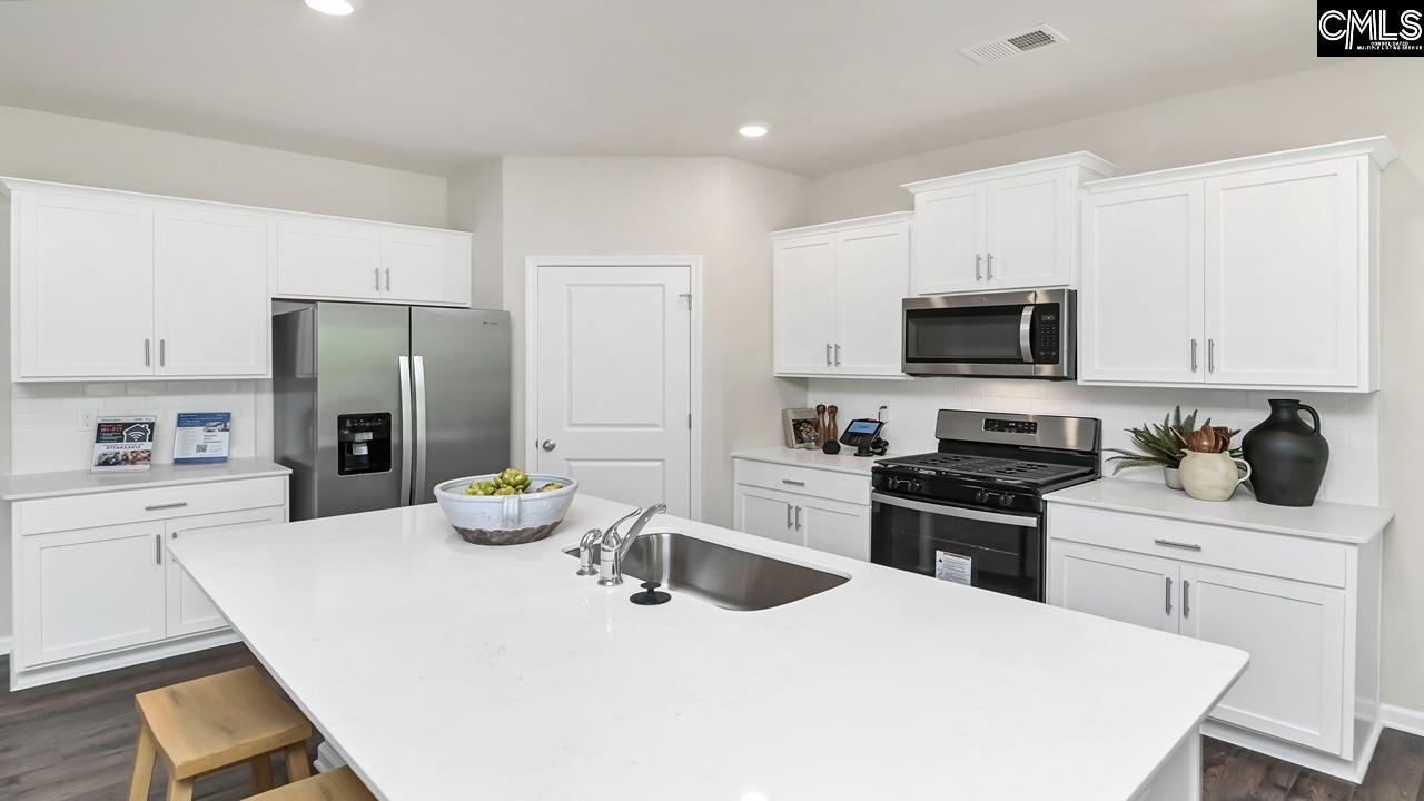 284 Roundtree Road Blythewood, SC 29016 - Photo 7 of 44