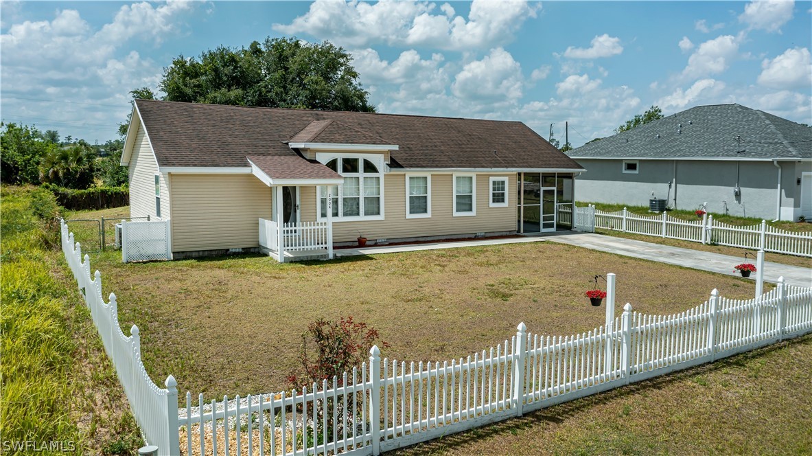 2004 Hercules Road LaBelle, FL 33935 - Photo 1 of 44 Gallery Image 1