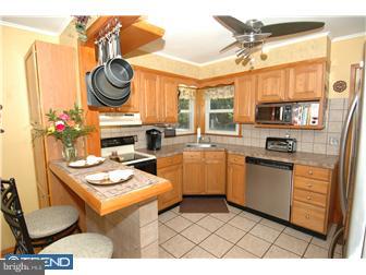 1202 Hedding Jacksonville Road Columbus, NJ 08022 - Photo 2 of 12 Kitchen