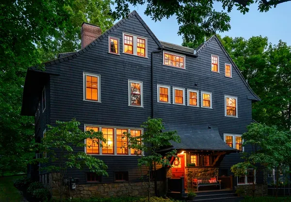 $2,500,000 | 70 Curve Street, Wellesley, MA 02482