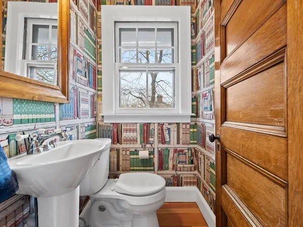 $2,500,000 | 70 Curve Street, Wellesley, MA 02482