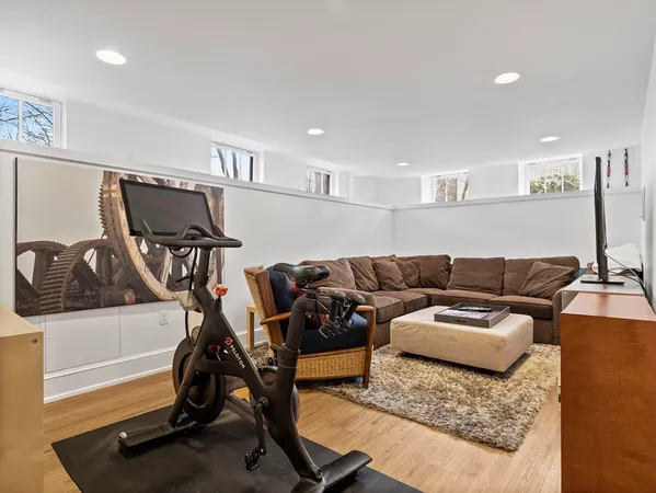$2,500,000 | 70 Curve Street, Wellesley, MA 02482