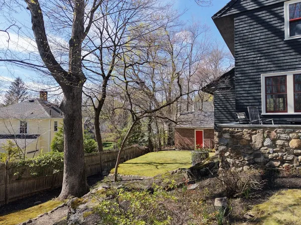 $2,500,000 | 70 Curve Street, Wellesley, MA 02482