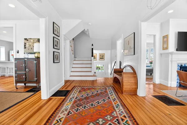$2,500,000 | 70 Curve Street, Wellesley, MA 02482